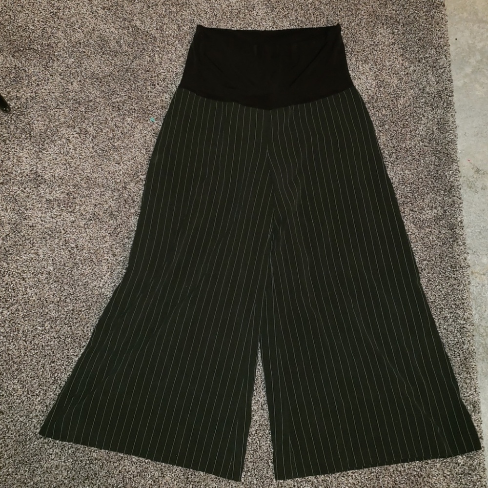 Rue 21 black pinstripe grouchos size small
